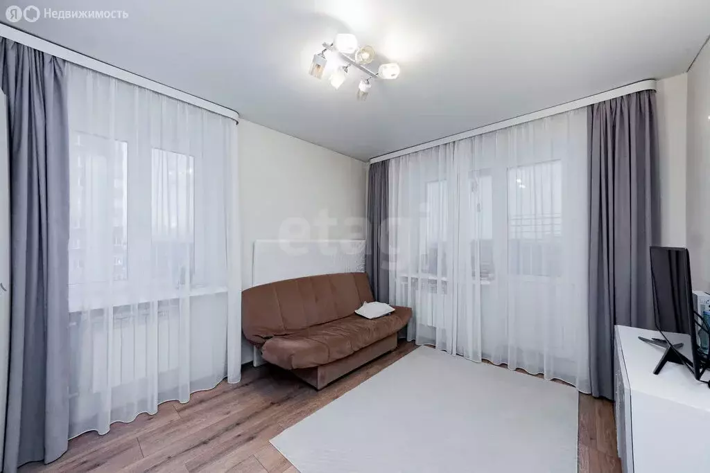 2-комнатная квартира: Тюмень, улица Бориса Житкова, 7 (49.1 м) - Фото 2