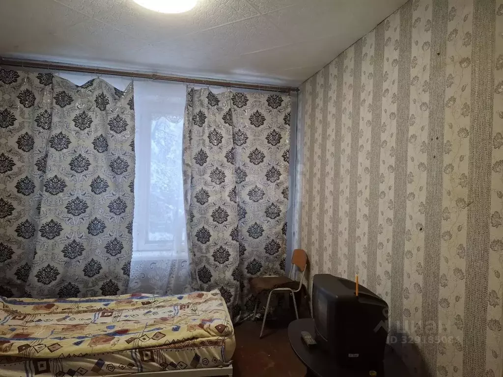 Комната Ленинградская область, Кириши Комсомольская ул., 1 (12.0 м) - Фото 1