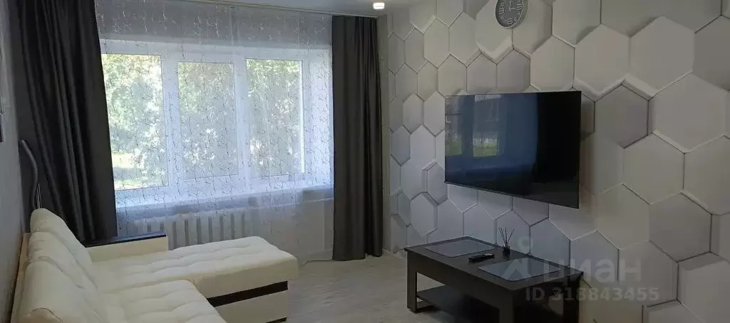 2-к кв. Псковская область, Псков ул. Леона Поземского, 61 (43.0 м) - Фото 1