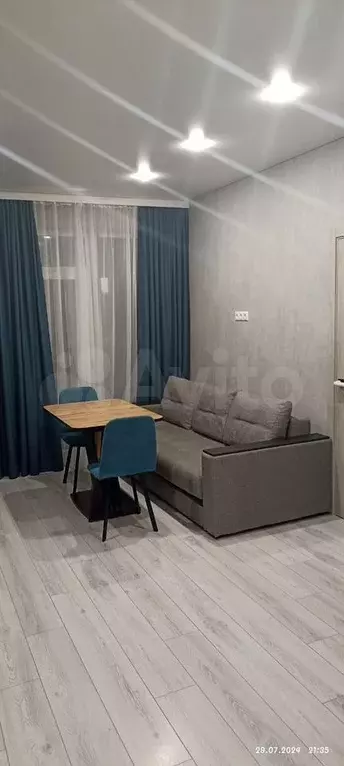 1-к. квартира, 42 м, 4/9 эт. - Фото 0
