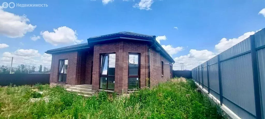 Дом в Грушевская, улица Металлургов (120 м) - Фото 1