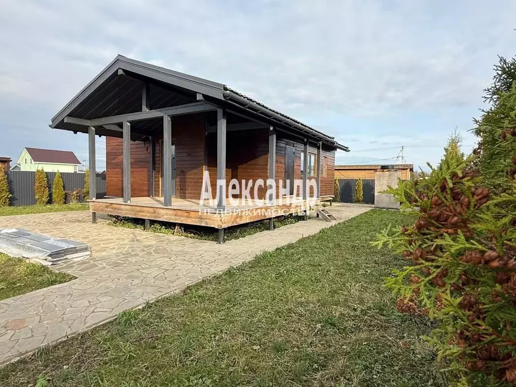 Дом в Ленинградская область, Тосненское городское поселение, Семейные ... - Фото 1