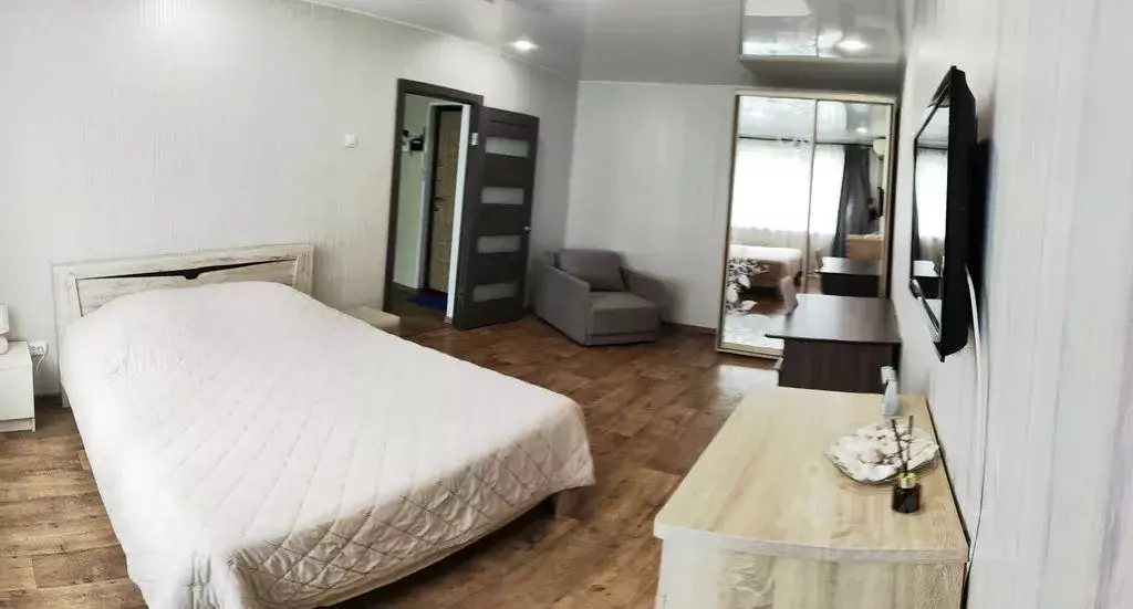 1-к кв. Крым, Щелкино Ленинский район, 2-й мкр, 77 (40.0 м) - Фото 1