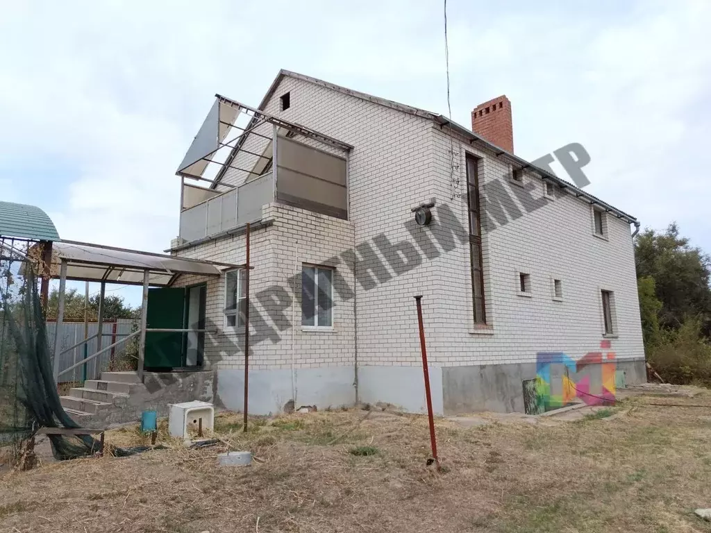 Дом в Калмыкия, Элиста ул. Имени Н.С. Хрущева, 4 (310 м) - Фото 2