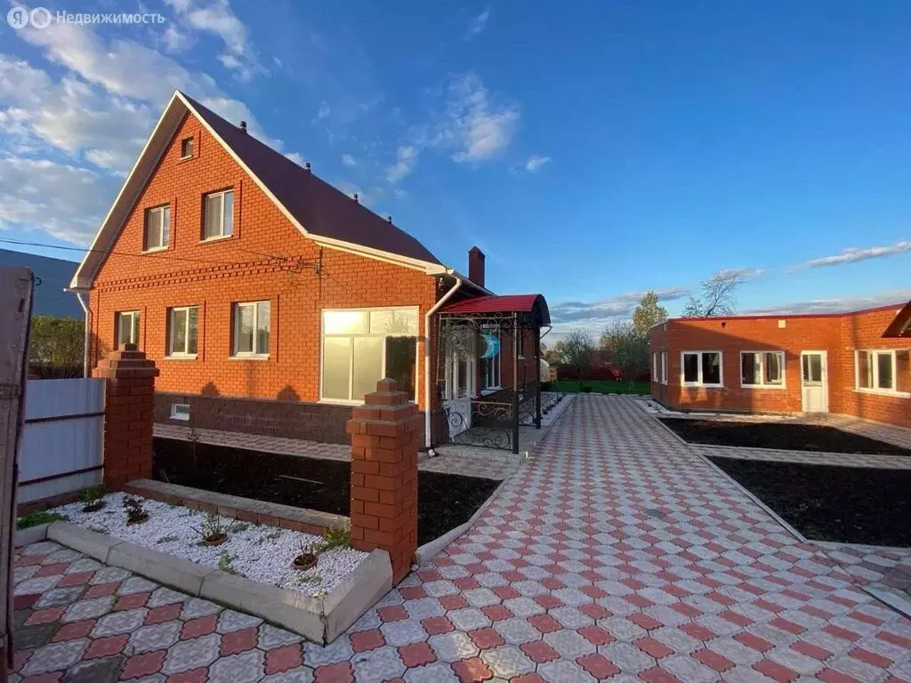 Дом в село Иглино, улица Ленина, 123 (270 м) - Фото 1