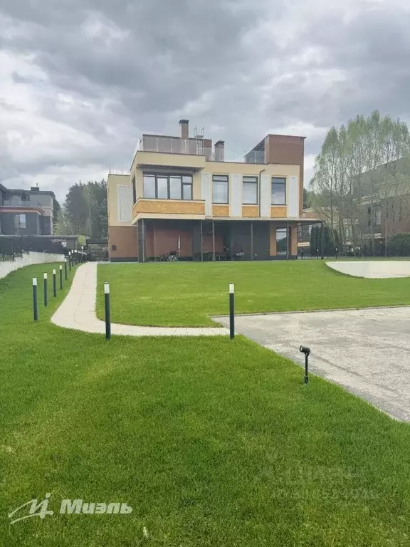 Коттедж в Москва с. Былово, ул. Клены, 65 (282 м) - Фото 1