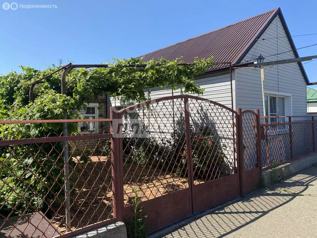Дом в Приморско-Ахтарск, улица Тамаровского (90 м) - Фото 1