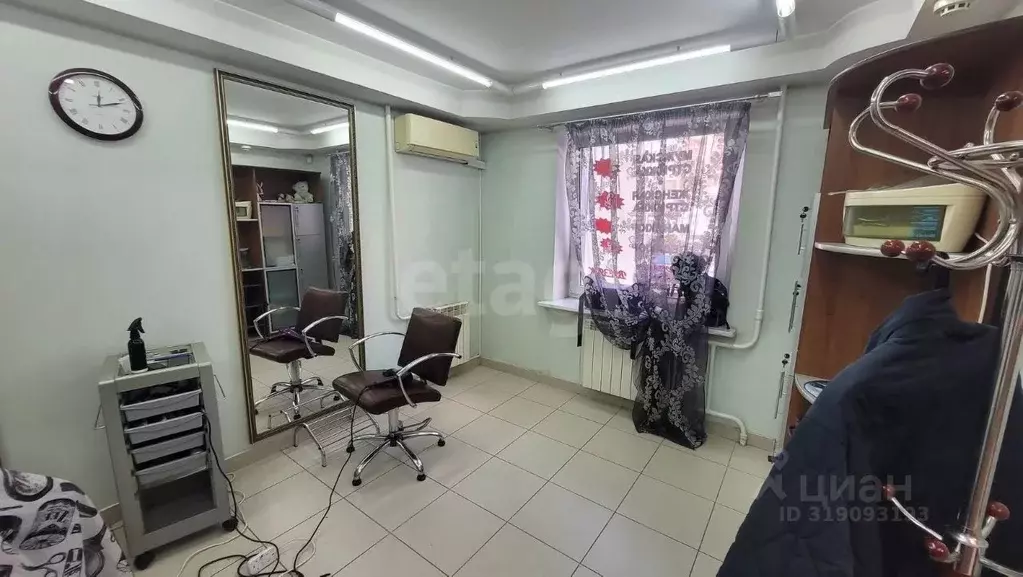Помещение свободного назначения в Тюменская область, Тюмень ул. ... - Фото 0