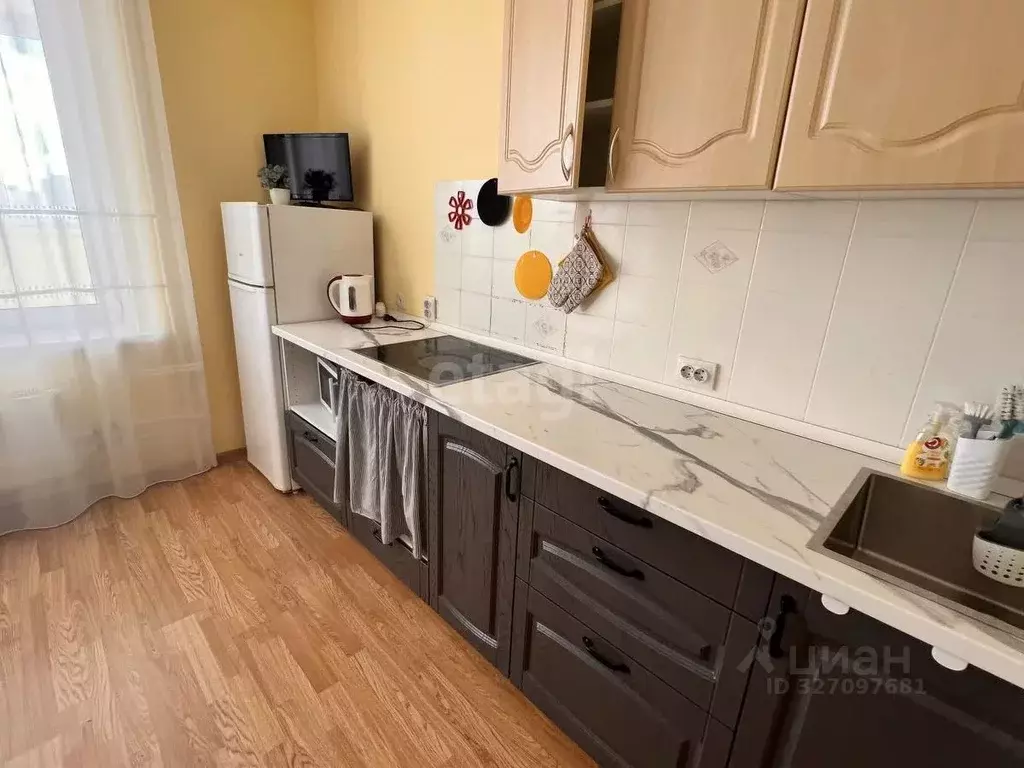 1-к кв. Тюменская область, Тюмень ул. Бориса Опрокиднева, 2к1 (49.0 м) - Фото 2