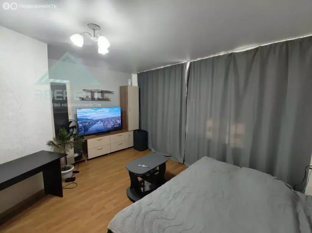 1-комнатная квартира: Абакан, улица Пушкина, 199 (27 м) - Фото 1