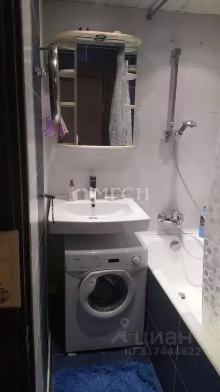 2-к кв. Москва ул. Красного Маяка, 4К1 (44.4 м) - Фото 0