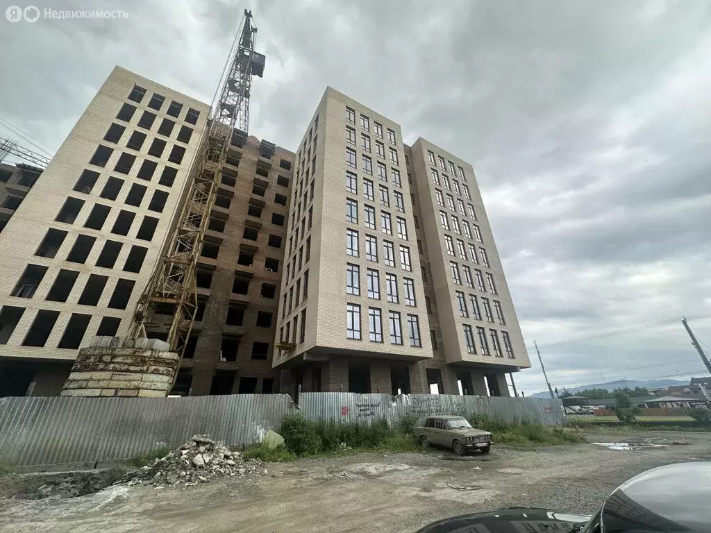 3-комнатная квартира: Владикавказ, улица Калинина, 62А (112.3 м) - Фото 0