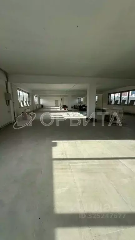 Помещение свободного назначения в Тюменская область, Тюмень ул. ... - Фото 1