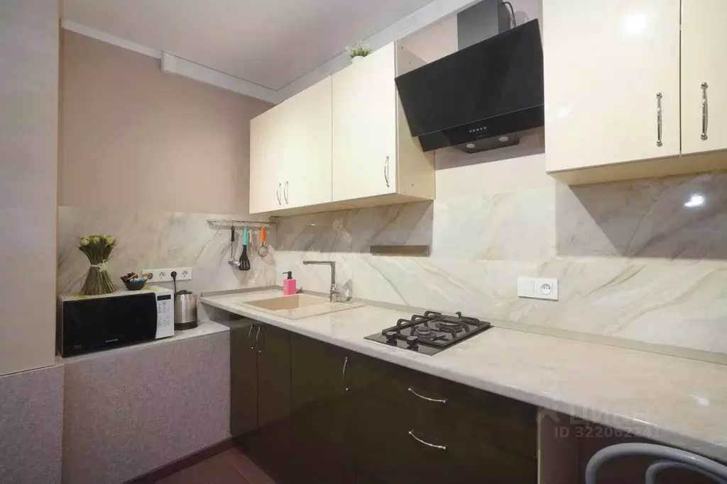 2-к кв. Крым, Алушта ул. Набережная, 24А (40.0 м) - Фото 0