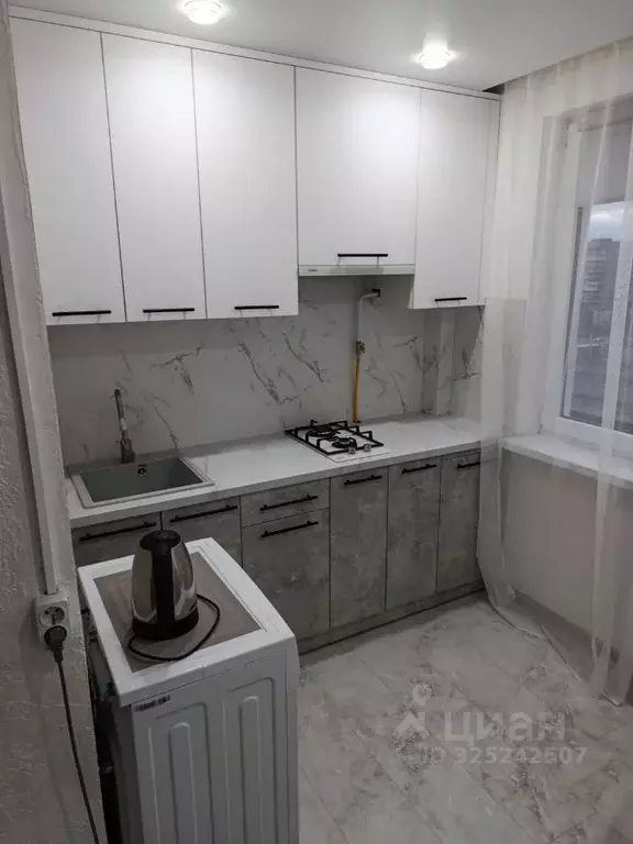 1-к кв. Калининградская область, Калининград ул. 9 Апреля, 4 (34.0 м) - Фото 1