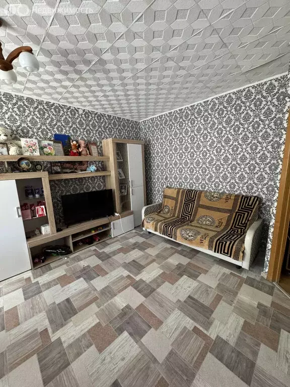 2-комнатная квартира: Алапаевск, улица 19-го Партсъезда, 1А (43.6 м) - Фото 1