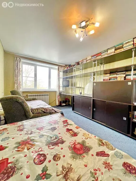 3-комнатная квартира: Калуга, улица Рылеева, 4 (62 м) - Фото 1