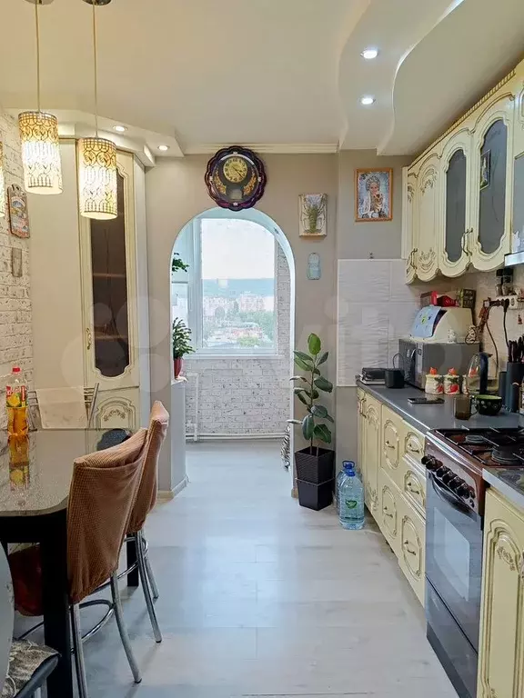 2-к. квартира, 54 м, 9/9 эт. - Фото 0