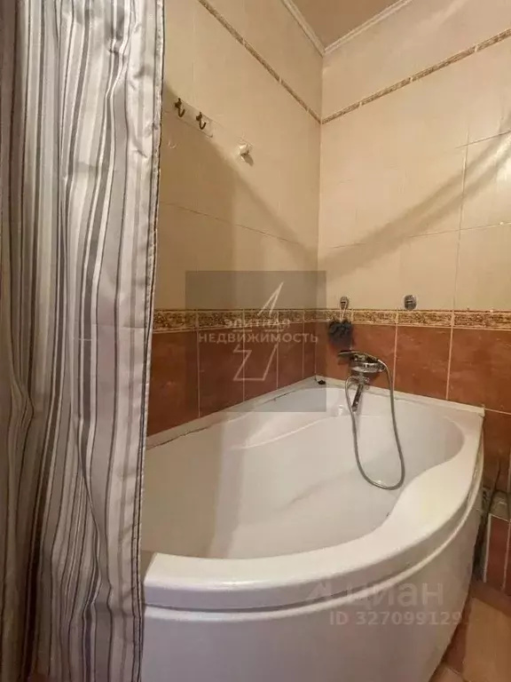 1-к кв. Татарстан, Казань ул. 2-я Юго-Западная, 3 (48.0 м) - Фото 2