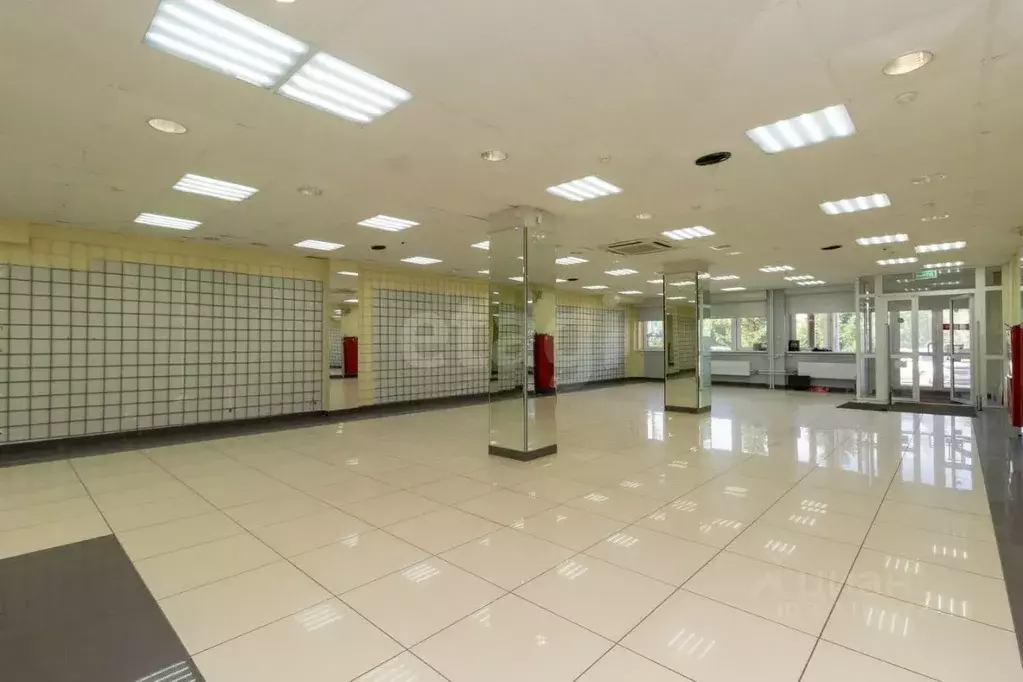 Помещение свободного назначения в Красноярский край, Красноярск ул. ... - Фото 1