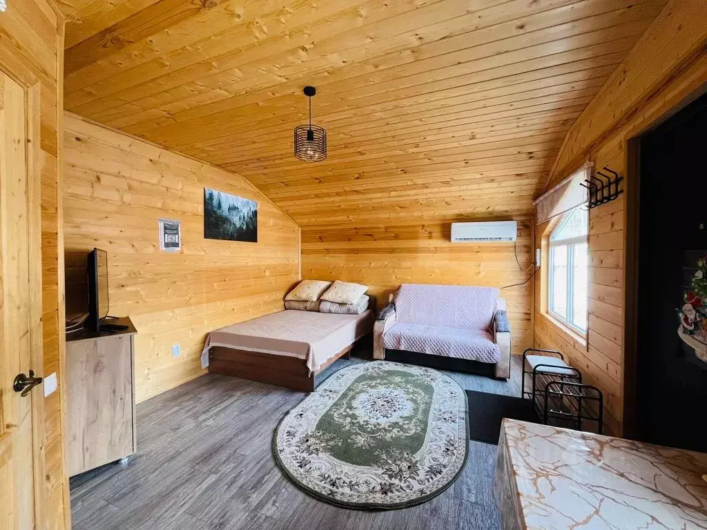 Дом в Карачаево-Черкесия, Зеленчукский район, с. Архыз ул. Алиева (24 ... - Фото 1