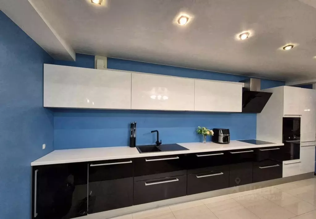 3-к кв. Самарская область, Тольятти ул. Свердлова, 7В (90.0 м) - Фото 2