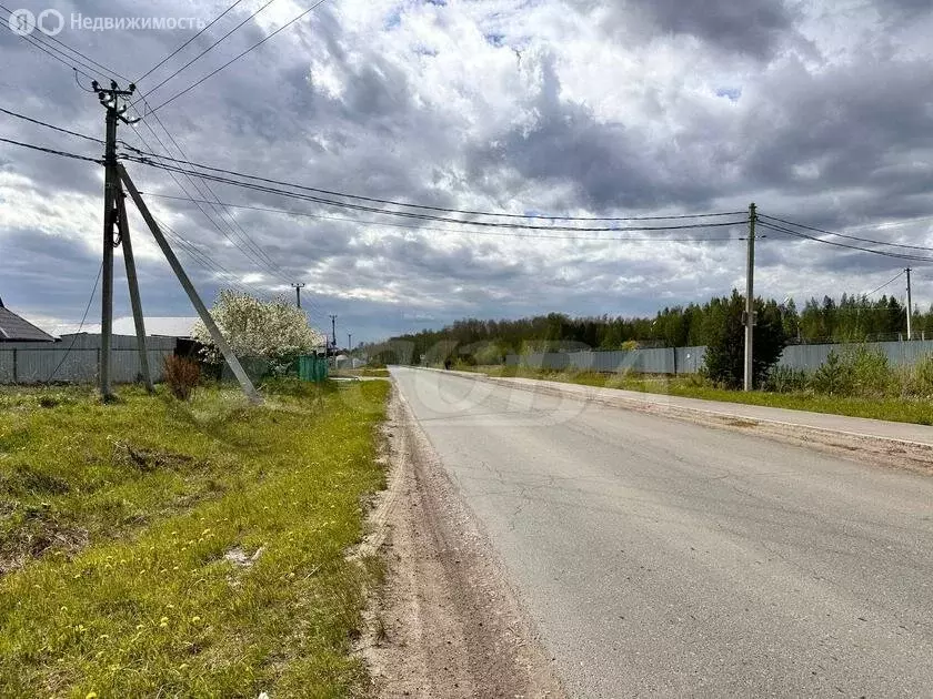 Участок в Тюменский район, деревня Ушакова, микрорайон Молодёжный (5.7 ... - Фото 0