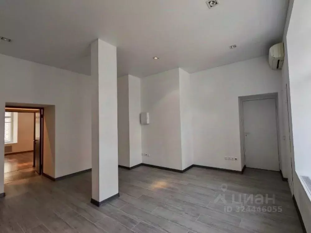 Офис в Москва Тверская ул., 12С7 (19 м) - Фото 1