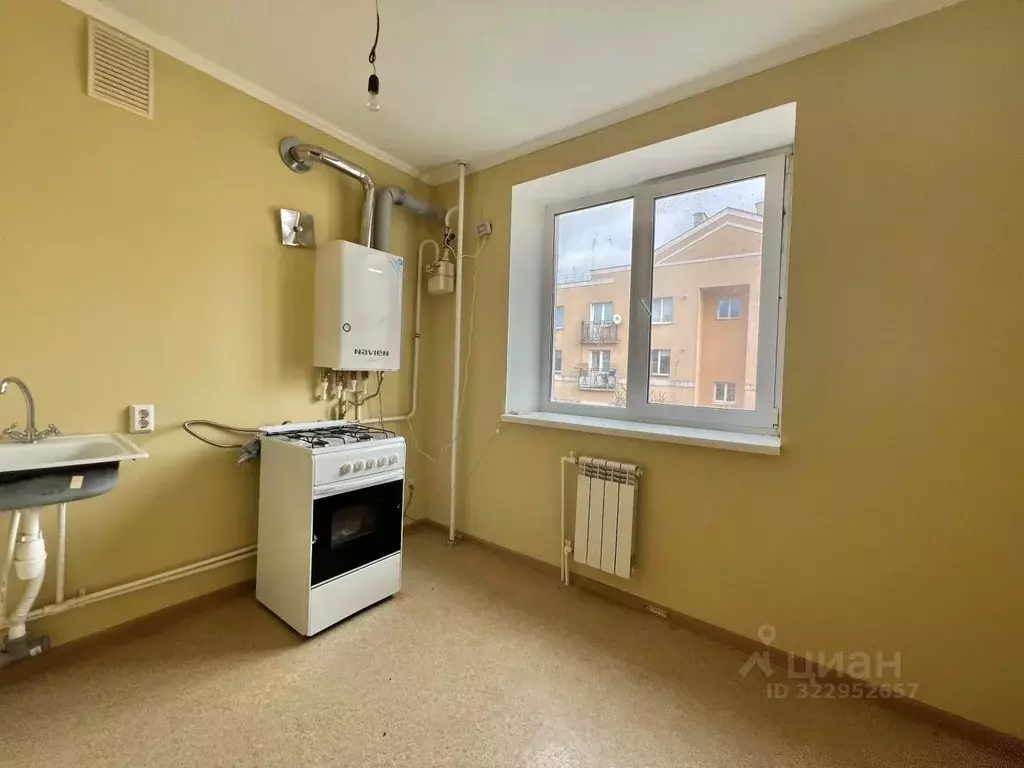 2-к кв. Калужская область, Калуга ул. Братьев Луканиных, 3 (43.9 м) - Фото 1