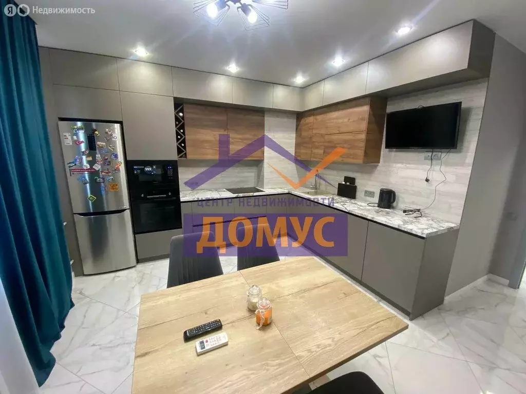 3-комнатная квартира: Белгород, улица Горького, 54Б (92.4 м) - Фото 1