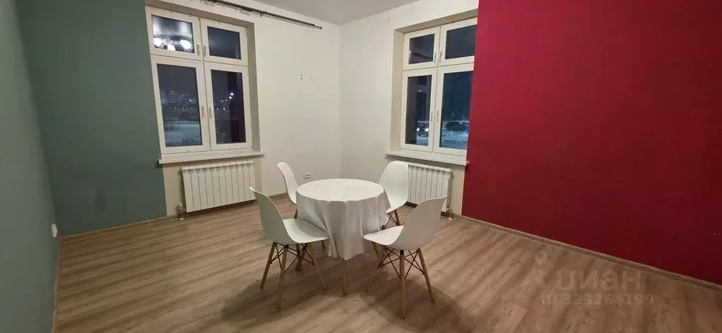 3-к кв. Ямало-Ненецкий АО, Новый Уренгой Славянский мкр, 1/6 (68.1 м) - Фото 1