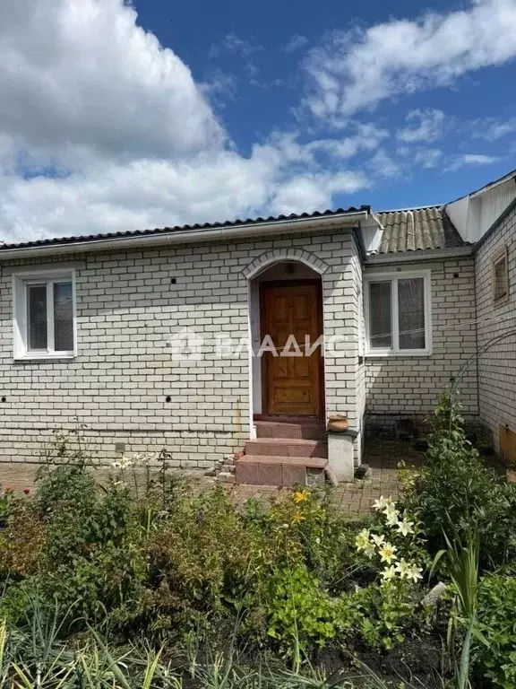 3-к кв. Брянская область, Карачев Пролетарская ул., 40Г (56.1 м) - Фото 1