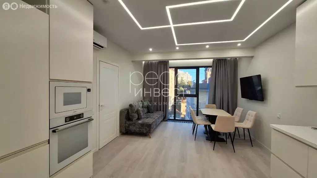 3-комнатная квартира: Сочи, микрорайон Бытха, улица Бытха, 4/11 (60 м) - Фото 1