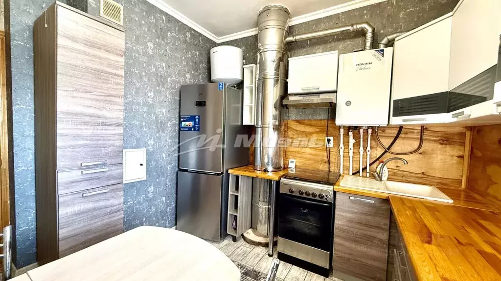 2-к кв. Крым, Симферополь ул. Батурина, 91 (50.2 м) - Фото 2