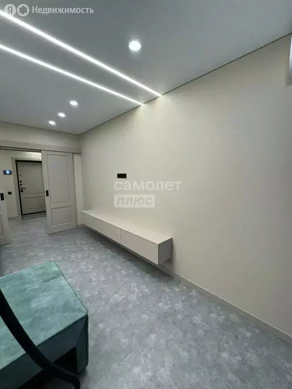 2-комнатная квартира: Тобольск, 10-й микрорайон, 66 (64.4 м) - Фото 1