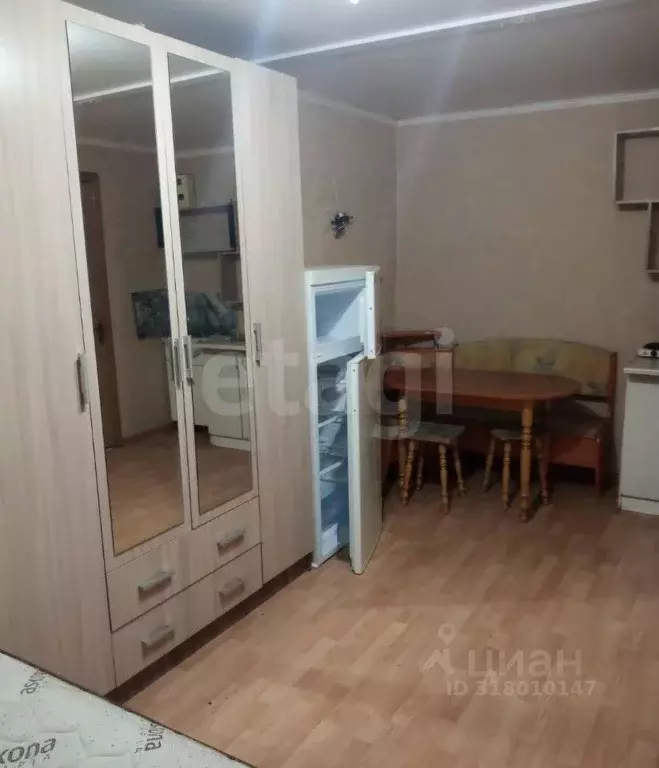 Комната Оренбургская область, Оренбург ул. Конституции СССР, 1/2 (18.0 ... - Фото 1