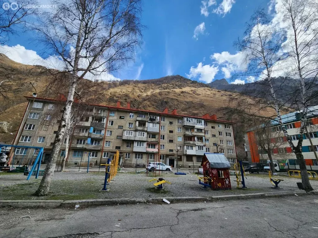 2-комнатная квартира: Тырныауз, улица Мизиева, 16 (48 м) - Фото 1