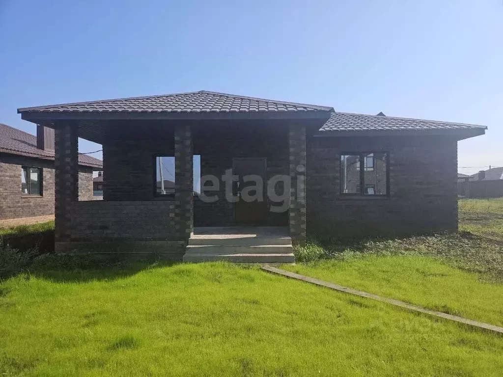 Дом в Башкортостан, Кармаскалинский район, Кабаковский сельсовет, д. ... - Фото 1