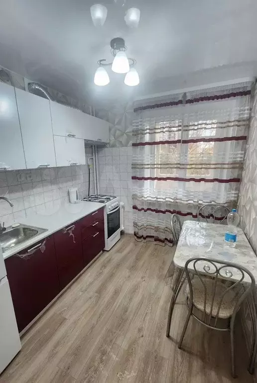 2-к. квартира, 50 м, 4/10 эт. - Фото 0