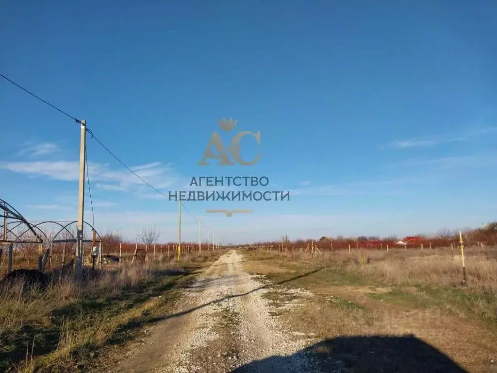 Участок в Крым, Кировский район, с. Золотое Поле ул. Сувь-баши, 8 ... - Фото 2