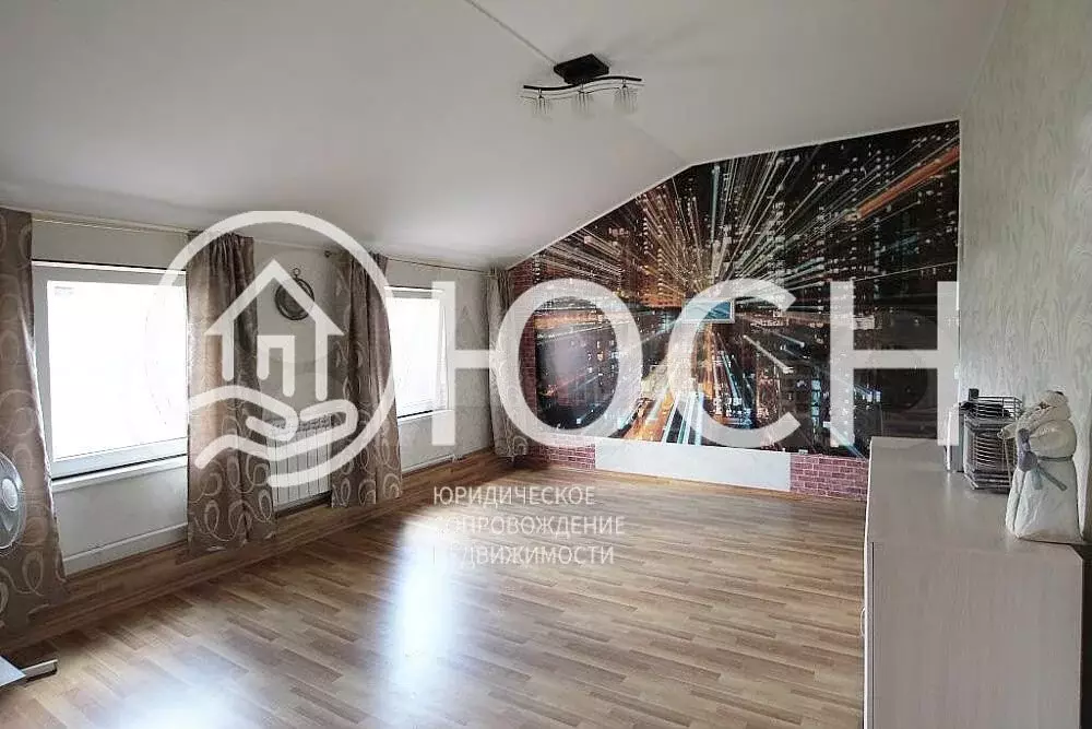 3-к. квартира, 110 м, 2/2 эт. - Фото 0