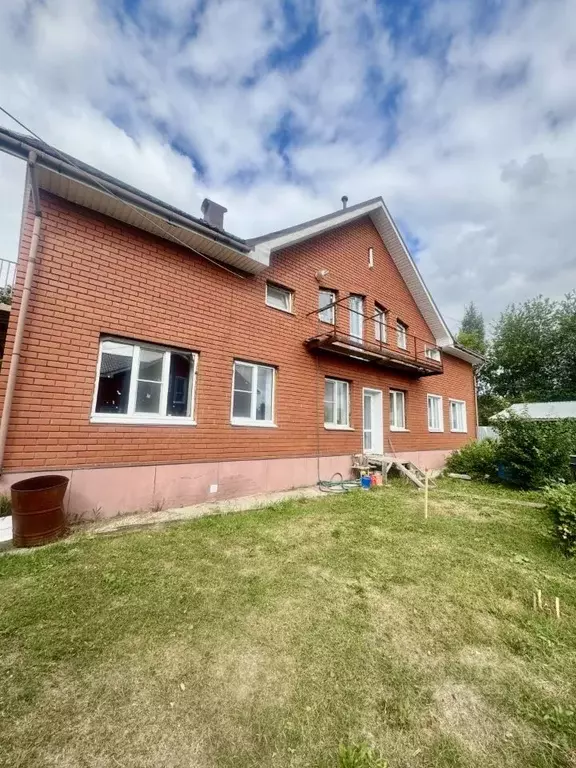 Таунхаус в Кировская область, Киров Лянгасы сл., 68А (100 м) - Фото 1