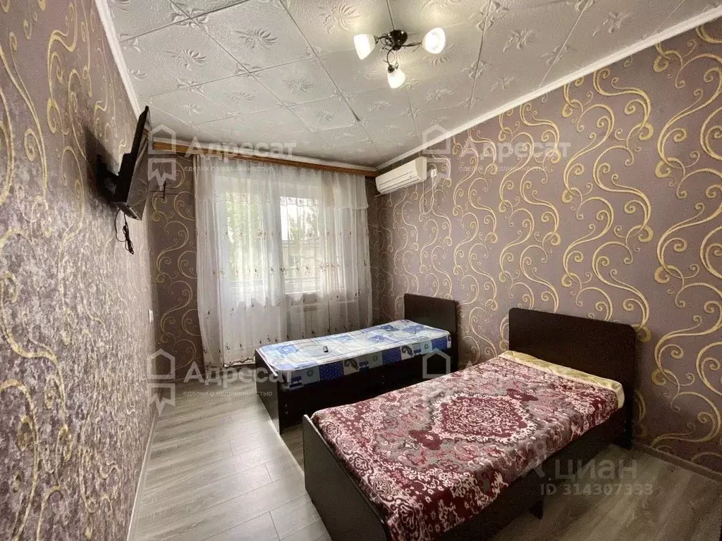 2-к кв. Волгоградская область, Волгоград Удмуртская ул., 38 (48.0 м) - Фото 0