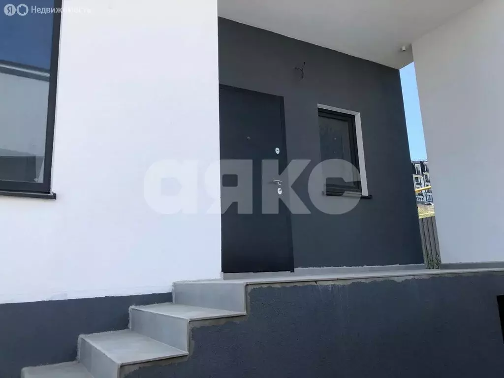 Дом в село Супсех, улица Николая Старшинова, 123 (193.6 м) - Фото 1