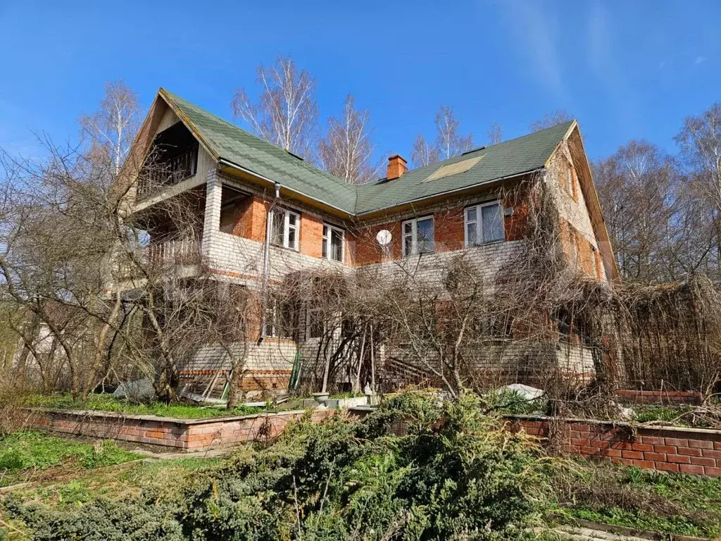 Дом в Калужская область, Жуковский муниципальный округ, Белоусово ... - Фото 1