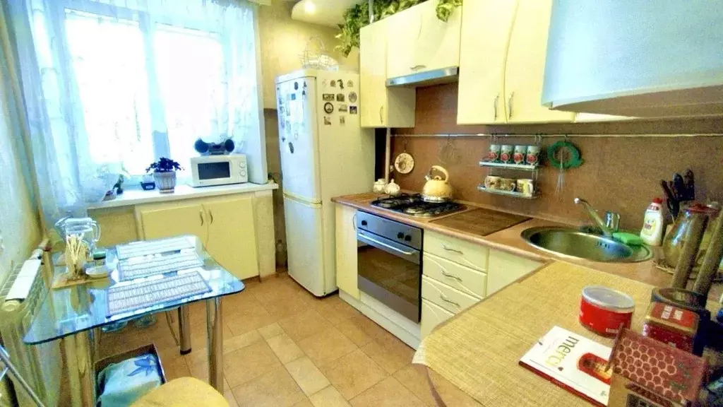 2-к кв. Ярославская область, Ярославль ул. Труфанова, 21 (50.9 м) - Фото 0