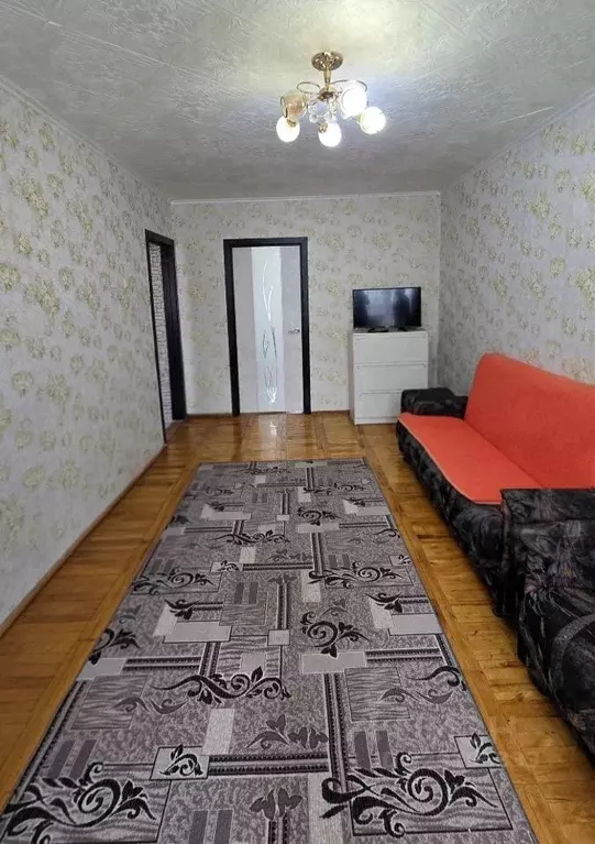 2-к кв. Волгоградская область, Камышин 5-й мкр, 17 (43.8 м) - Фото 2