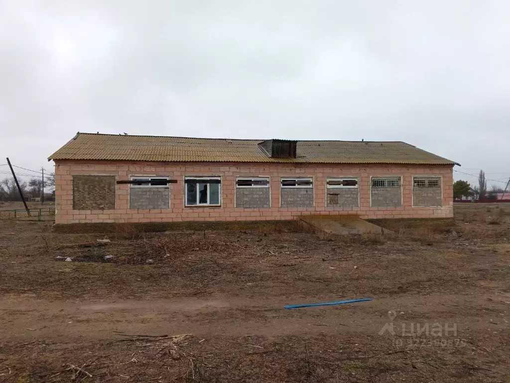 Помещение свободного назначения в Астраханская область, Икрянинский ... - Фото 1