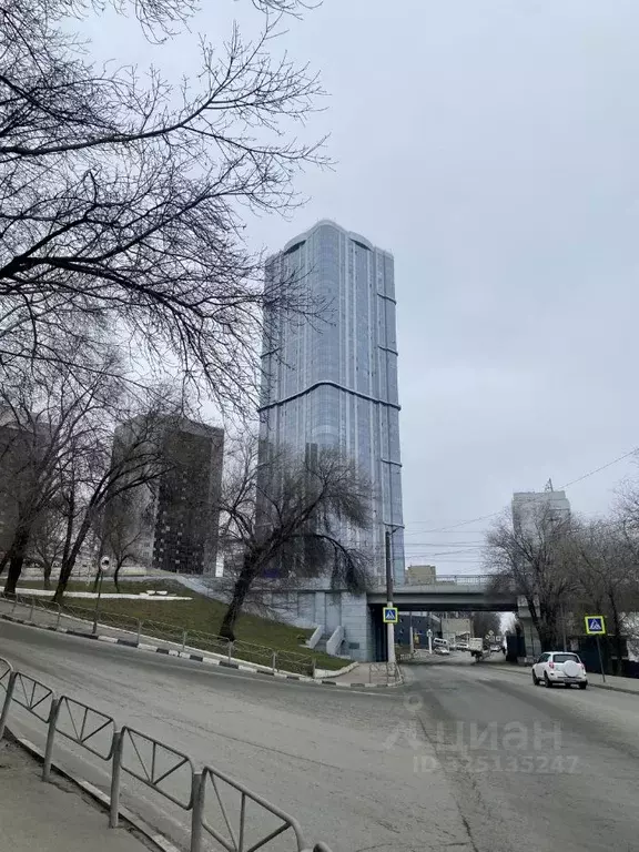 3-к кв. Саратовская область, Саратов Славянская пл., 2 (110.0 м) - Фото 1