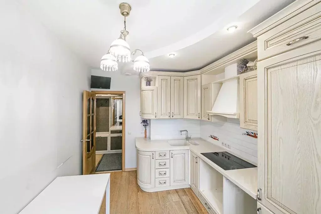 3-к кв. Москва ул. Декабристов, 4К1 (62.1 м) - Фото 1